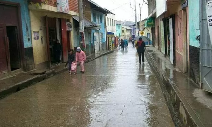 Gobierno declara en emergencia 44 distritos de Ayacucho tras daños