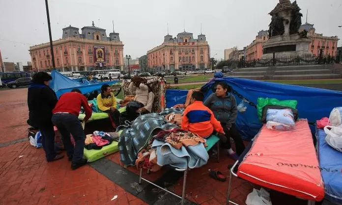 Incendio En Plaza Dos De Mayo Damnificados A N No Encuentran D Nde