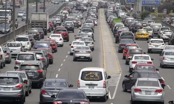 Pico y placa Municipalidad de Lima dará credenciales a personas con