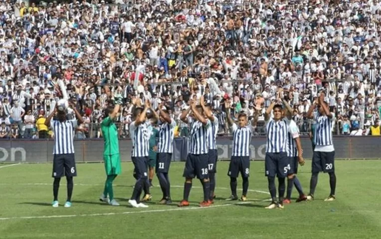 Alianza Lima tiene más hinchas que Universitario, según encuesta de GFK