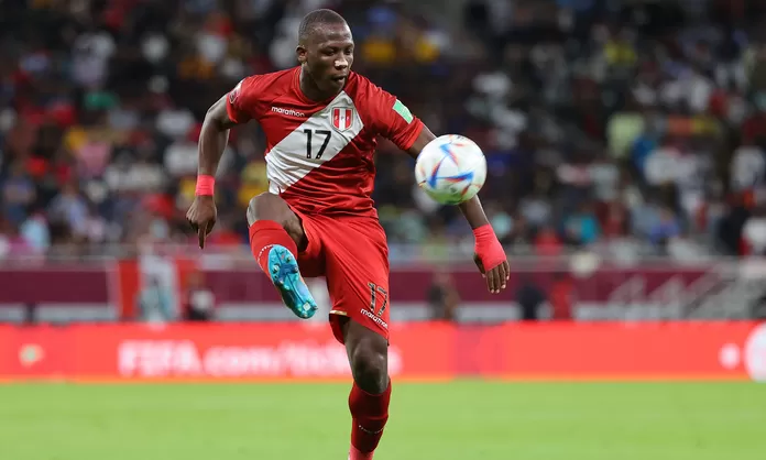 Perú vs Australia Luis Advíncula anunció su retiro de la selección