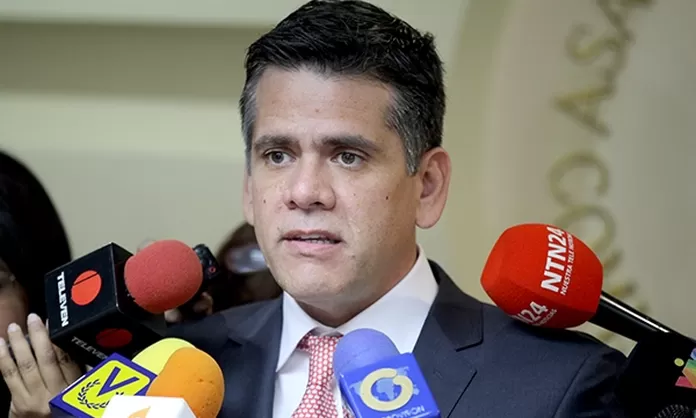 Diputado Venezolano Llamamos A Las Ffaa A Que Defiendan La