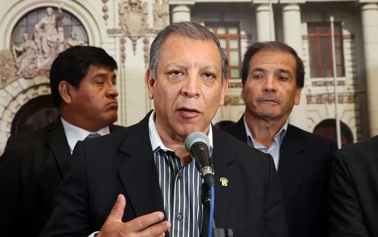 En segunda votación, Congreso de Perú reiteró suspensión de Kenji Fujimori