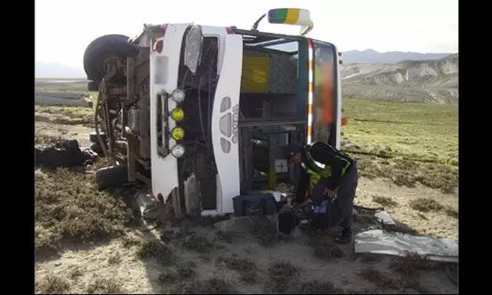 Arequipa Muertos Y M S De Heridos Tras Choque De Bus