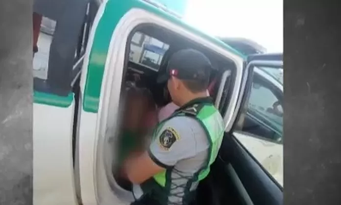 VIDEO Pucallpa Menor dio a luz en un patrullero de la policía Canal N