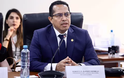 Roberto Burneo: "El comunicado de la ONPE es falso"