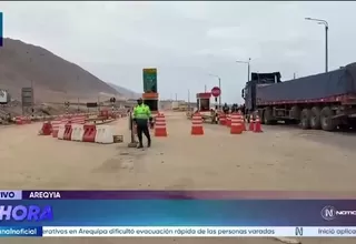 Accidente entre dos vehículos de carga pesada paraliza tránsito en la Panamericana Sur, en Ocoña