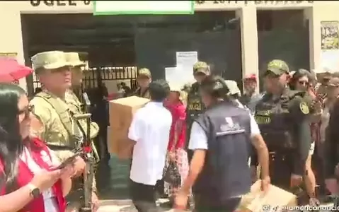 Alcalde Renzo Reggiardo presentó acción de amparo; expertos ven inviable comicios