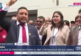 Alcaldes de provincias exigen al MEF garantizar la continuidad de sus obras públicas