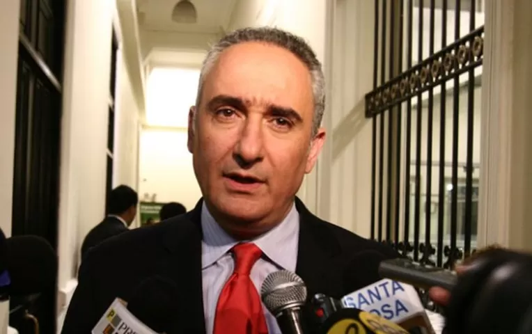 Alex Kouri confirma candidatura al Congreso por el Apra Canal N