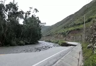 Áncash: crecida del río Mozna destruyó carretera Huari - Huaraz 