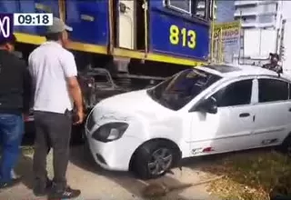 Arequipa: Accidente entre vehículo y locomotora de Perú Rail en el distrito de Yanahuara 