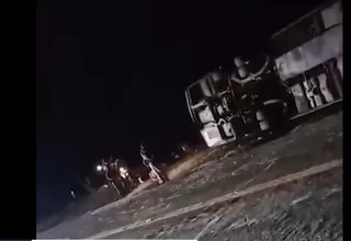 Arequipa: Bus interprovincial colisiona y deja dos fallecidos