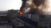 Incendio en fábrica de telas de Ate fue controlado por los bomberos - Noticias de fabrica