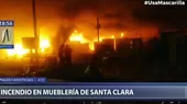 Ate: Enorme incendio se registra en una mueblería de Santa Clara - Noticias de clara-elvira-ospina