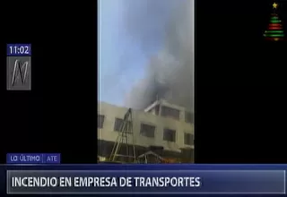 Ate: reportan incendio en empresa de transporte interprovincial