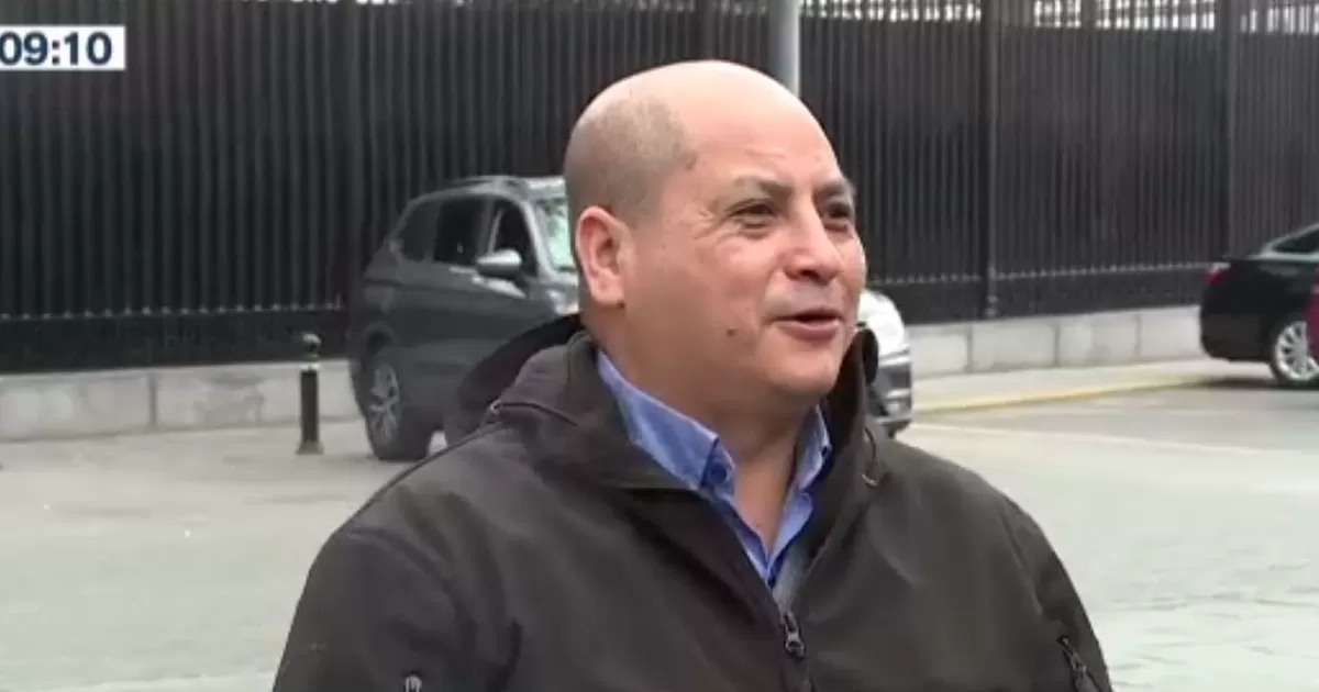 Beder Camacho asegura que evalúa dejar el cargo
