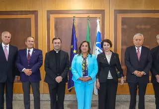 Boluarte arriba a Roma para participar en misa del Papa León XIV