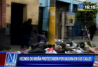 Breña: vecinos protestan por basura acumulada en calles y obras inconclusas