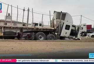 Camión se descarriló en Panamericana Sur