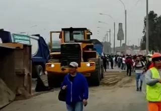 Caos vehicular en la avenida Ramiro Prialé tras accidente de tránsito