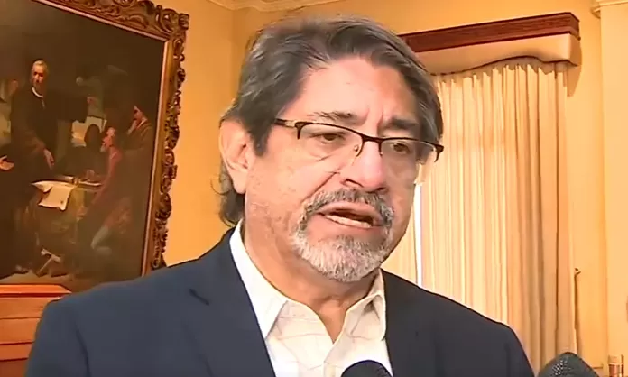 Carlos Canales No estoy de acuerdo con la observación. El sereno no