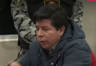 Castillo protagoniza fuerte intercambio de palabras con jueces