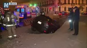 Cercado de Lima: Camioneta cayó en una zanja - Noticias de metro-lima