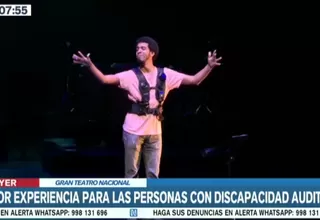 Chalecos vibratorios permiten a personas con discapacidad auditiva disfrutar de conciertos en el Gran Teatro Nacional