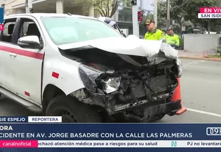 Choque en San Isidro deja 3 heridos tras impacto con Serenazgo