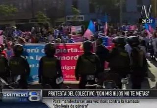 Colectivo con Mis hijos no te metas protestó frente al Congreso