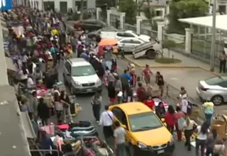 Comerciantes ambulantes continúan en calles colindantes al Congreso