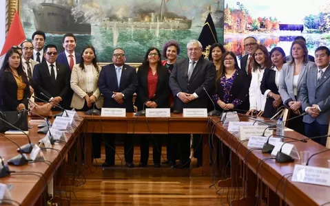 Comisión de Constitución fijó para el 28 de septiembre el debate sobre facultades legislativas