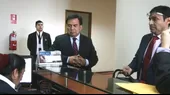 Congresista Velásquez Quesquén declaró en fiscalía por 'temerarios del crimen' - Noticias de crimen-odio