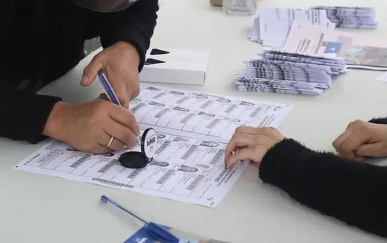 Parlamento aprueba suspender las primarias para elecciones regionales y municipales de 2022