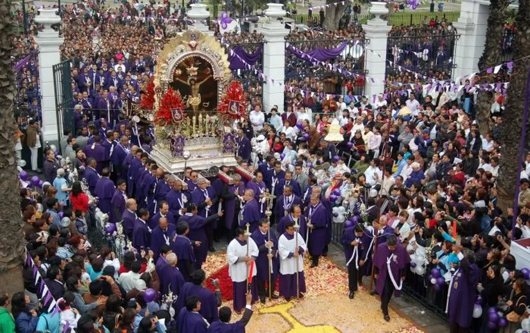 Conoce La Ruta Del Señor De Los Milagros En Su última Procesión Canal N 2001