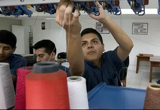 Colectivo Dignidad convocó a plantón contra el régimen laboral para jóvenes