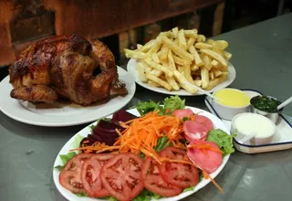 Hoy se celebra el Día del Pollo a la Brasa