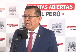 Eduardo Salhuana no viajará al Vaticano con Dina Boluarte