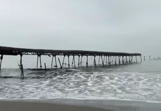 Fuerte oleaje destruyó gran parte del muelle Fiscal en Pisco