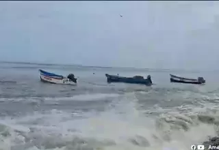 Fuerte oleaje paraliza actividades turísticas, recreativas y pesqueras en Paracas y Pisco