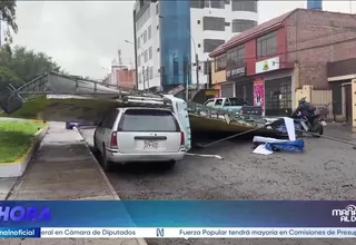 Tacna: Conductor resulta herido tras caída de panel metálico por fuertes vientos