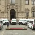 Gobierno entrega 30 ambulancias al Minsa