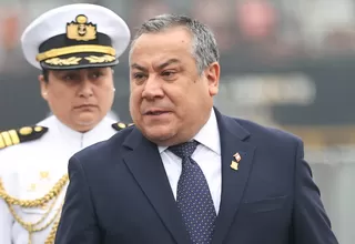 Gustavo Adrianzén niega amenaza de cierre del Congreso