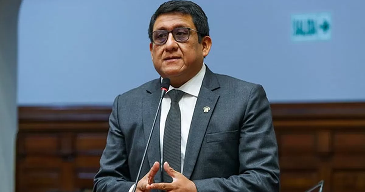 Héctor Ventura: “Los abogados desconocen el procedimiento parlamentario”