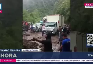 Huaico bloquea la Carretera Central en Tingo María – Huánuco