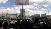 Huancayo: agricultores bloquean puente La Breña - Noticias de paro-transportes