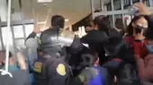 Huancayo: enfrentamiento en protesta de padres de familia - Noticias de familia-chaupe
