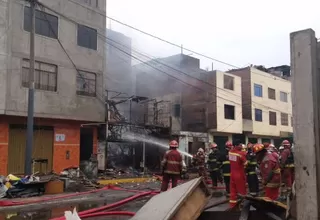 Incendio en Av. Aviación: Dos menores fueron hallados muertos