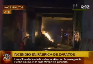 Ate Vitarte: Incendio consumió fábrica de zapatos